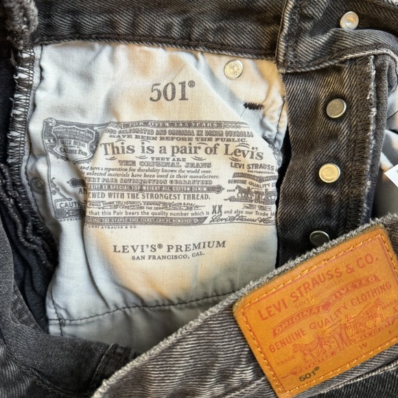 Levi's Premium Black 501 Spliced Straight Leg Color Block Raw Hem Jeans Sz 26/30 - Picture 7 of 10